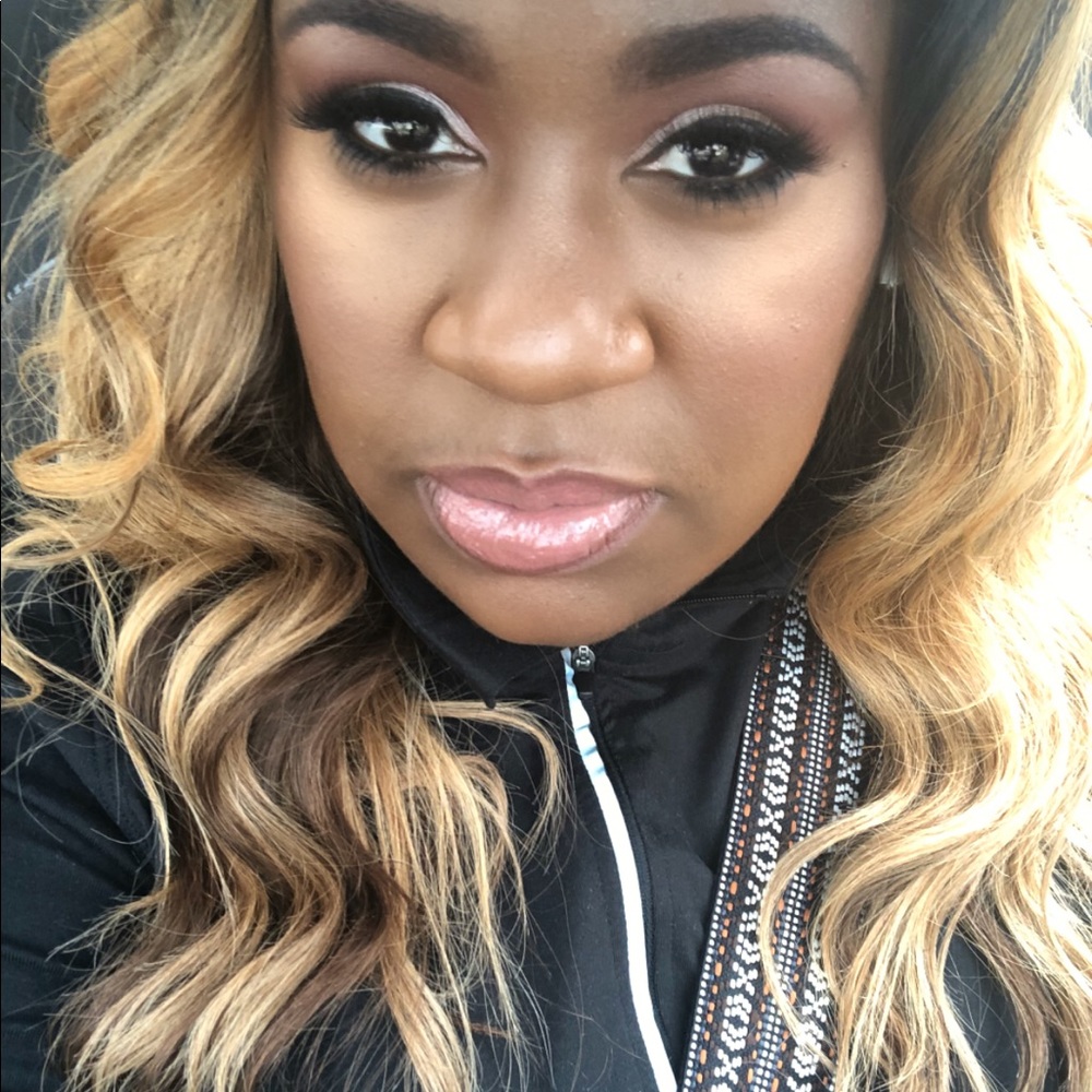 Meet your Posher, Shemiah